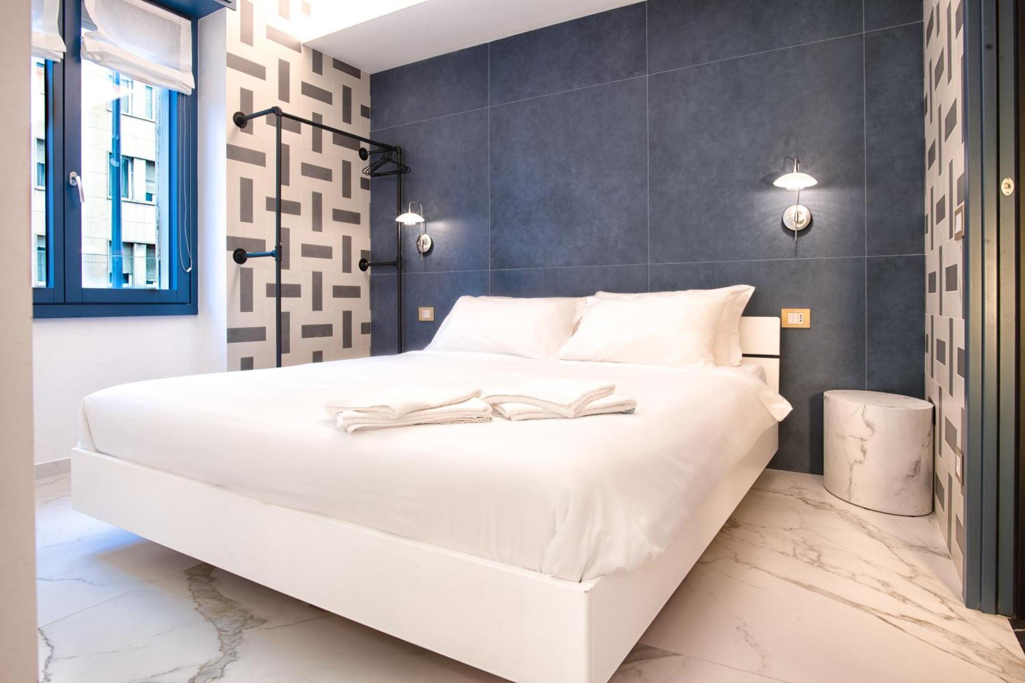 Ms Marple Luxury Station * Milano